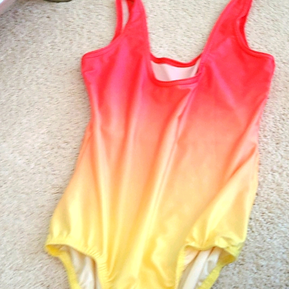 One pice baithing suit
